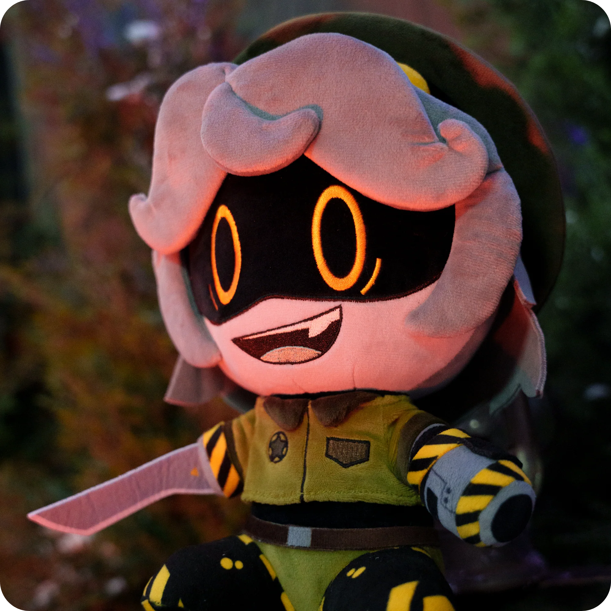 V Camping Plush - Image 3